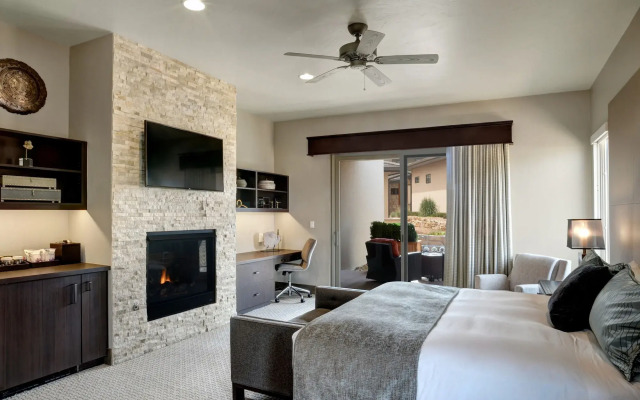 Garden of the Gods Resort and Club