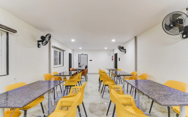 Super Townhouse OAK Owaisi Hospital Mailardevpally Formerly Tolkanti Arc