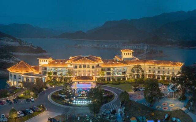 Yunman Ruijin Resort Hotel