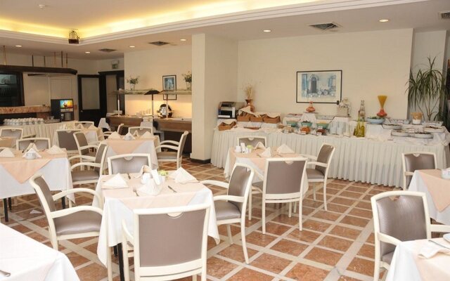 Ege Palas Business Hotel