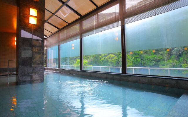 Yamanaka Onsen Ohanami Kyubei