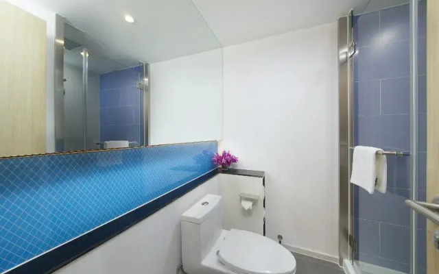 Holiday Inn Express Zhangjiagang East