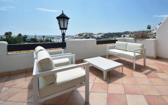 Sunset Golf 2-08 Adosada