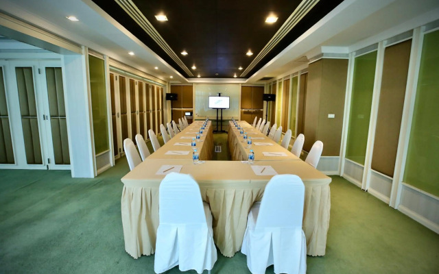 A-Te Chumphon Hotel