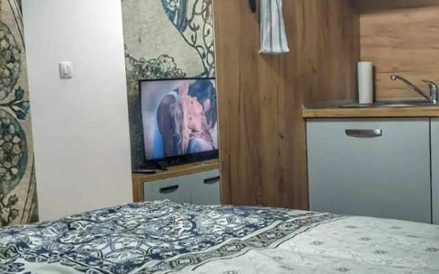 Skyline by Nights & Smiles