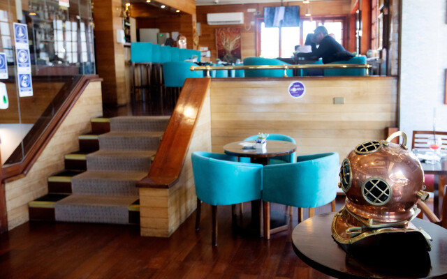 Gran Hotel Vicente Costanera