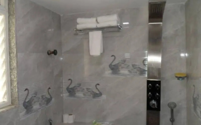 Hotel Kohinoor Plaza