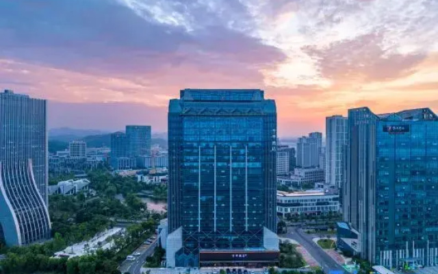 JI Hotel (Ningbo Aoti Center Jinshan Road Subway Station)