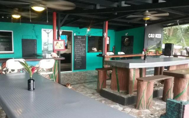 Hostal Portobelo - Hostel