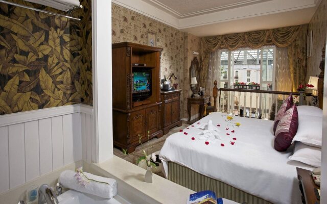 Hangzhou The First World Hotel