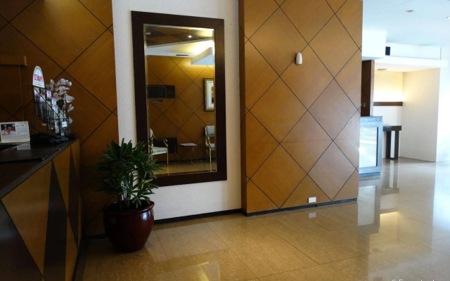 Paragon Tower Hotel