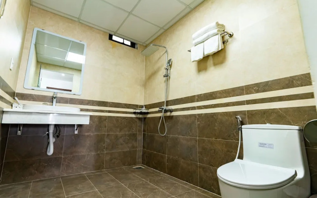 TQ Hotel & Apartment