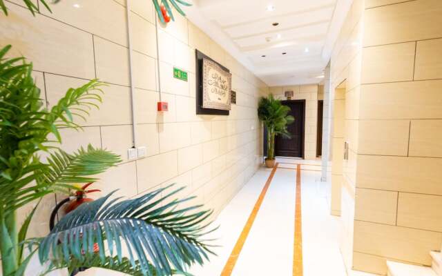 Al Eairy Furnished Apartments Jeddah 6