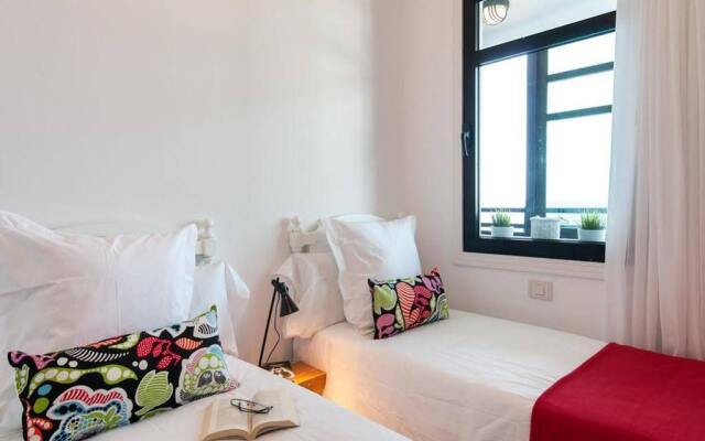 Las Canteras Deluxe Beach Apartment