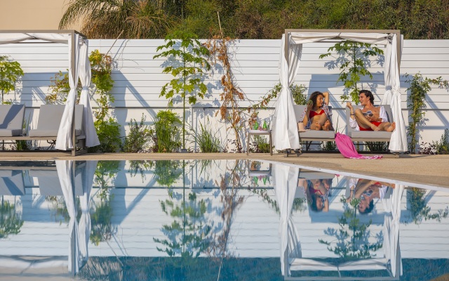 Leonardo Crystal Cove & Spa by the sea - Adults Only