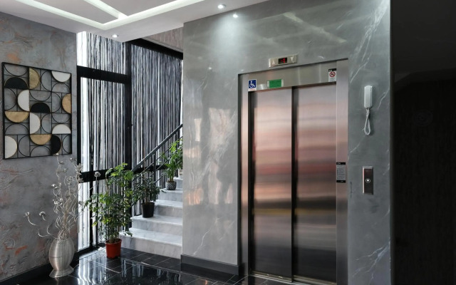 Melanj Airport Hotel