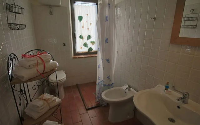 Agriturismo Near Lake Trasimeno With Pool