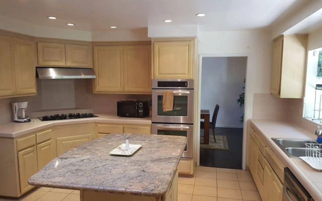 Full City View House with Pool