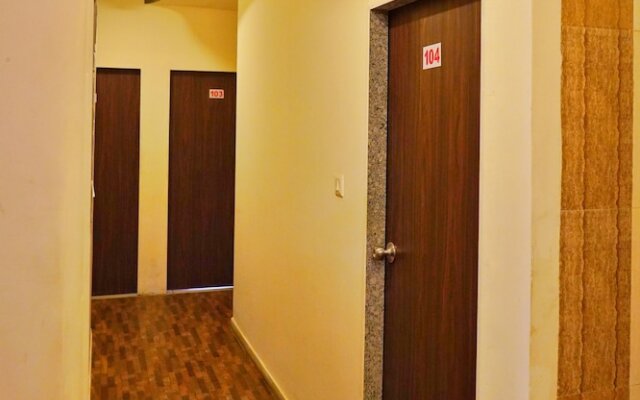 Oyo Flagship 36844 Riverfront