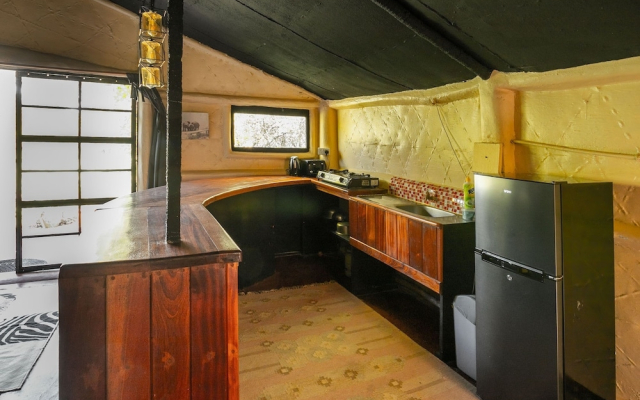 Punda Milias Nakuru Camp
