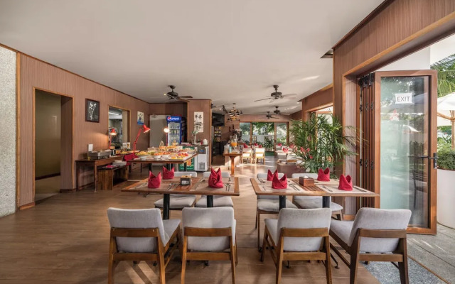 HA Ocean Front Hotel and Apartment