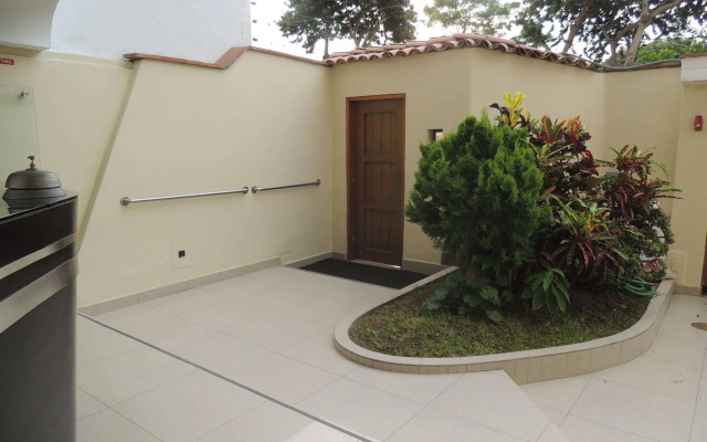 Awanka Hotel