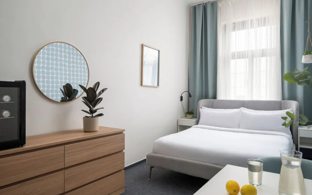 Riverside Hotel by Goodnite cz