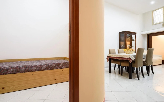 Via Avvocata 25 in Napoli