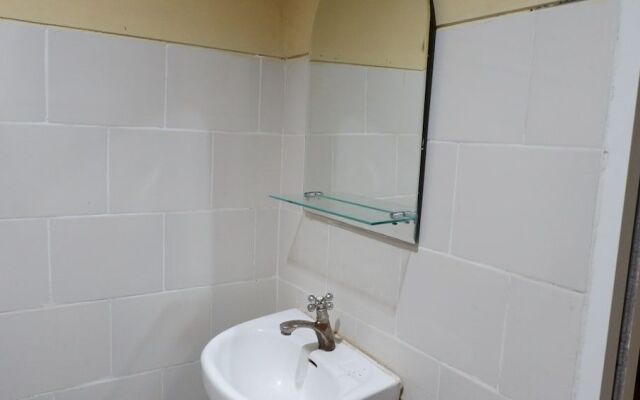 Hotel Omah Pelem Syariah - Hostel