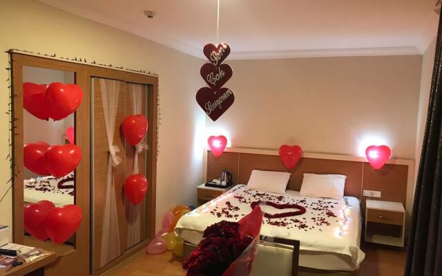 EMSA Palace Hotel