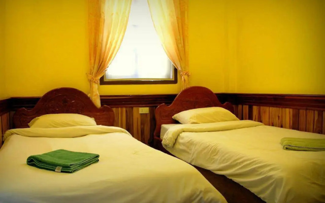 Salakphet Guesthouse