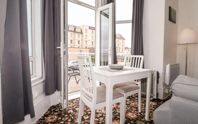 3 Beach View @ Beaconsfield House