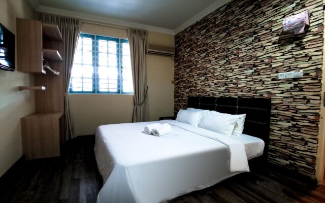 Natol Homestay - LA Tabuan Jaya