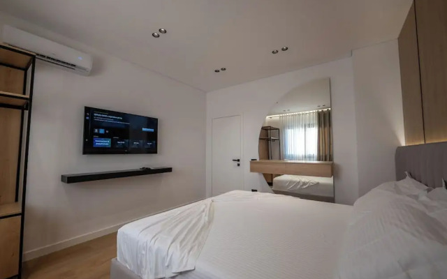 Golden Villa - Sea View Apartments