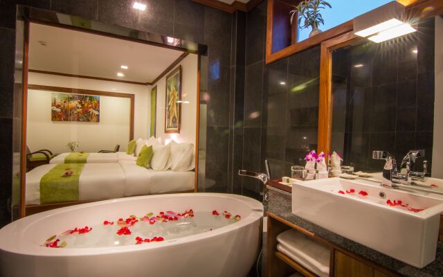 Vid Angkor Boutique
