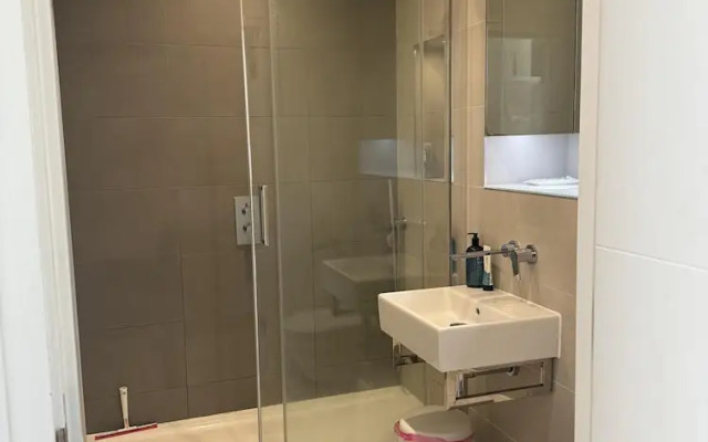 Luxurious 2 Bedroom Apartment in Reading