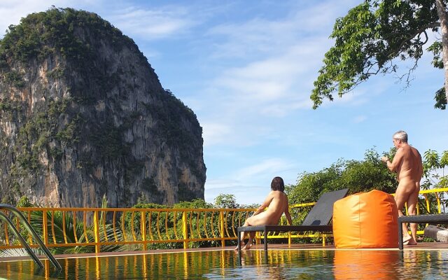 Barefeet Heaven Hill Naturist Resort