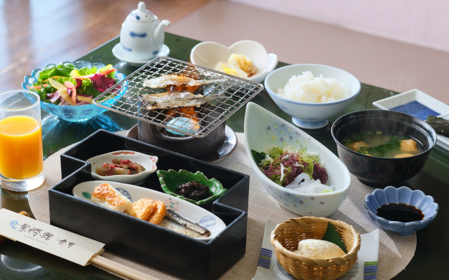 Keishokan Sazanamitei