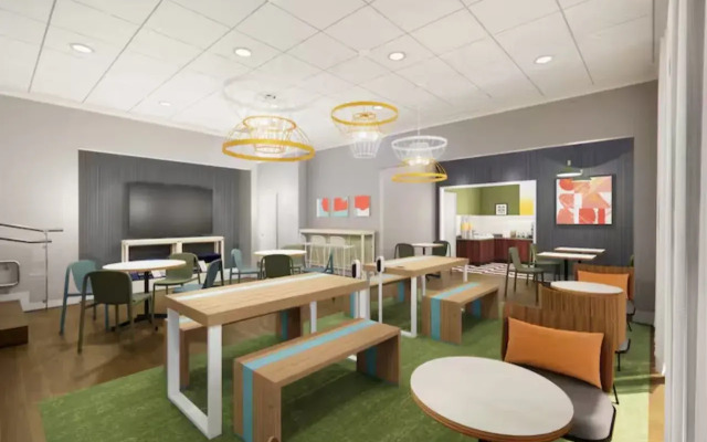 Spark by Hilton Miami Doral