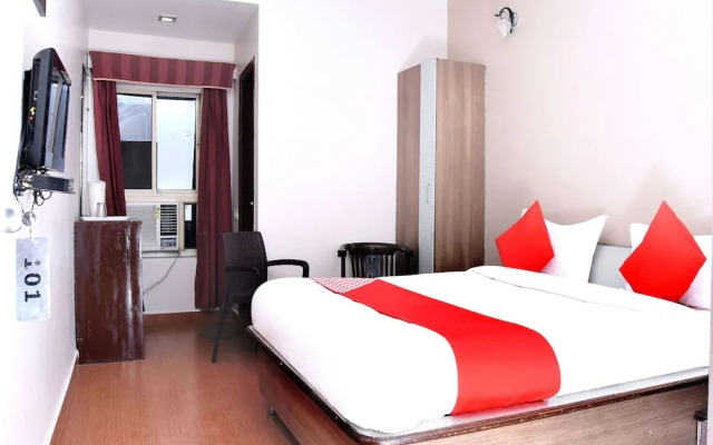 OYO 12682 Hotel Relax