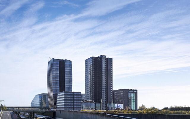 Crowne Plaza Copenhagen Towers by IHG
