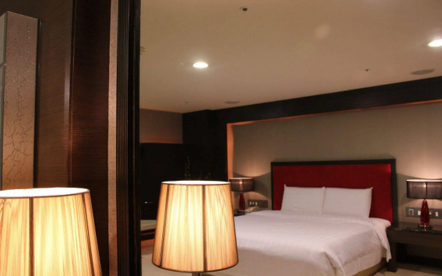 Shihzuwan Hotel - Kaohsiung Station