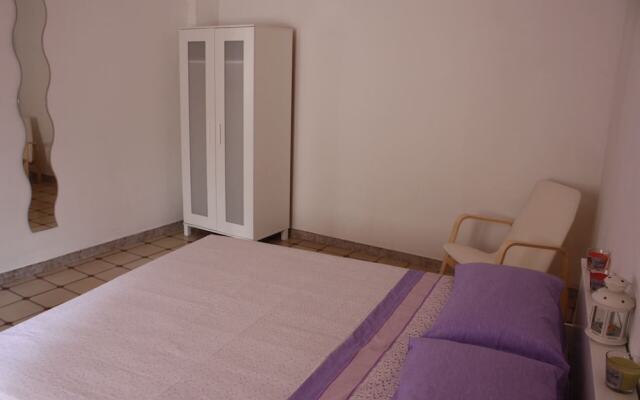 Cheap apartment in Gallipoli area