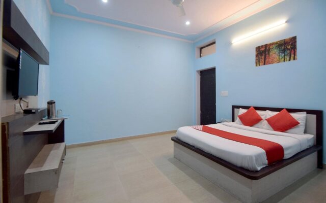 Royal Castillo By OYO Rooms