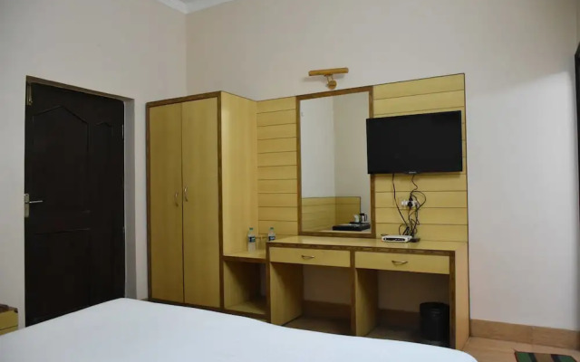 Hotel City Grand