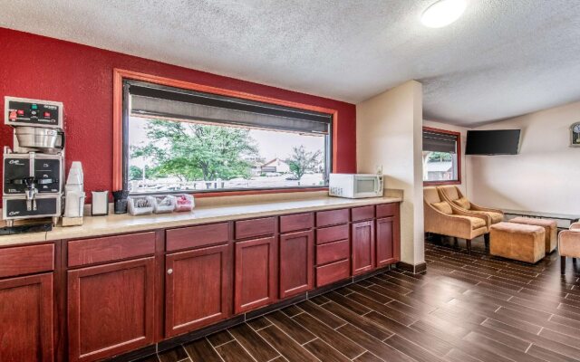 Rodeway Inn