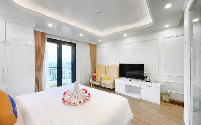 Hanoi Airport Suites Hostel & Travel
