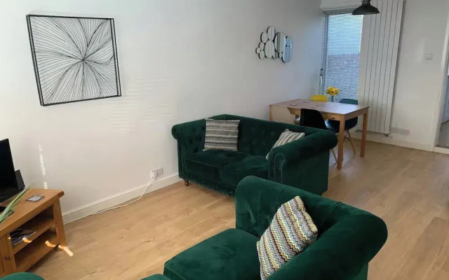 Beautiful 2-bed House in Portsmouth