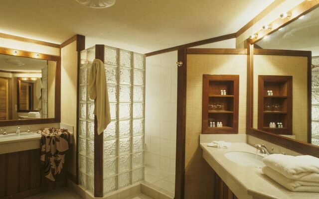 Royal Huahine Resort
