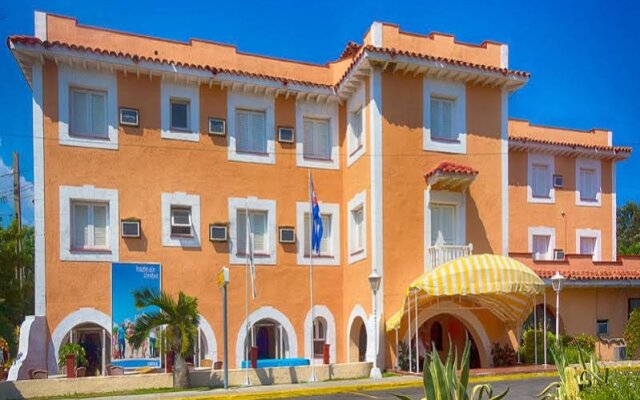 Hotel Dos Mares